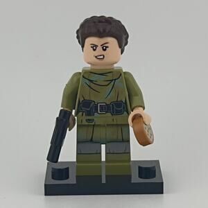 Leia Endor Lego Star Wars Minifigure 2023 Advent Calendar 75366 - FAST SHIPPING✅